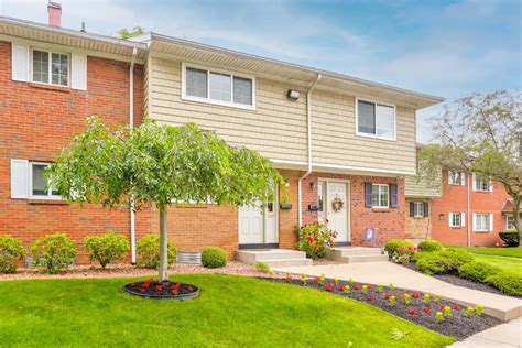 greenleaf meadows apartments photos|greenleaf apartments greece ny.